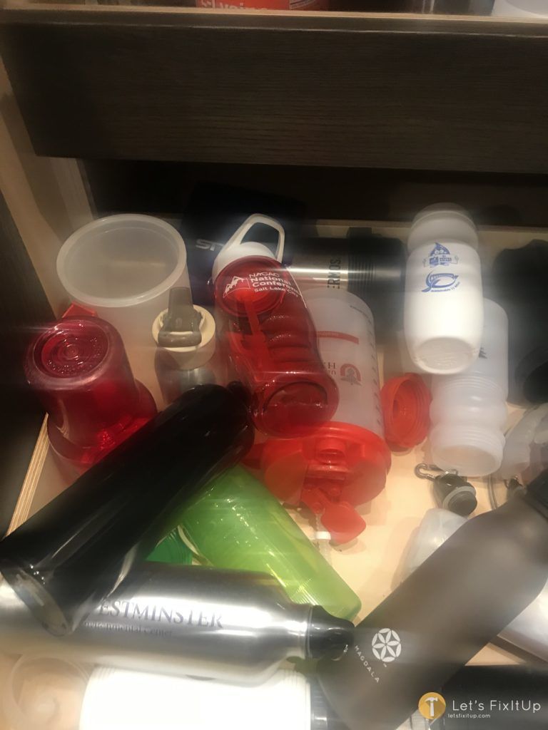 Cleaning Dirty Water Bottles